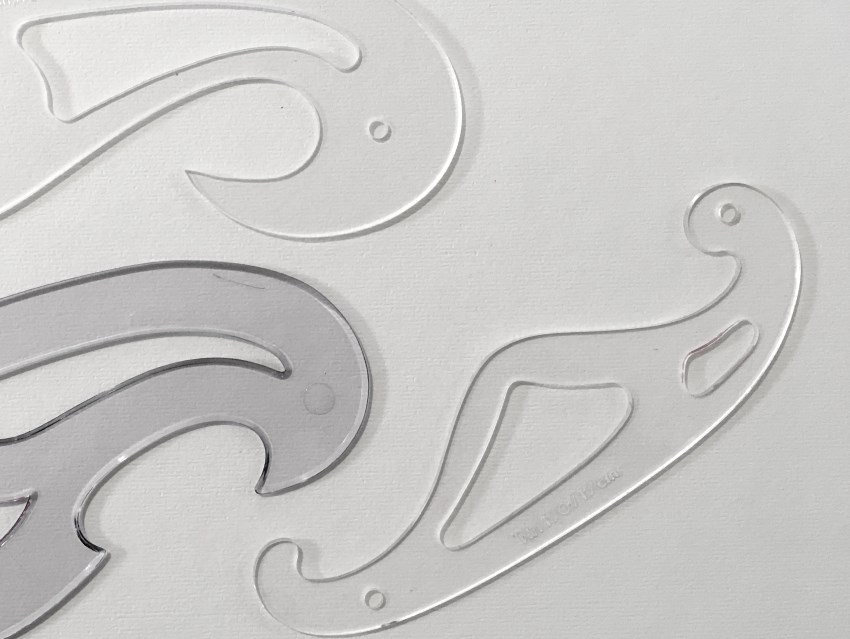 סרגלים קמורים עבור אומנים