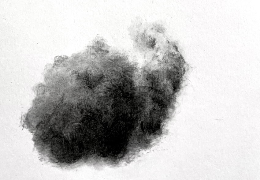 רישום ריאליסטי בפחם של עשן